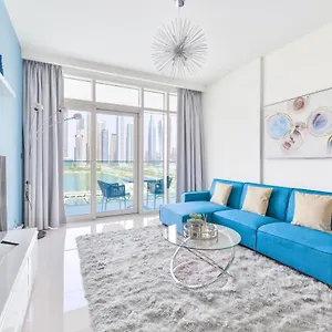Ultra Luxury Emaar Beachfront - Private And Pool Apartment Dubai